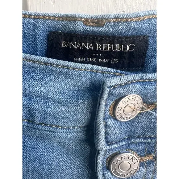 Banana Republic High-Rise Wide-Leg Jeans | Light Wash | Petite 28/6 - Picture 5 of 8